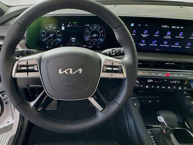 Photo of 2025 Ebony Black Kia Telluride