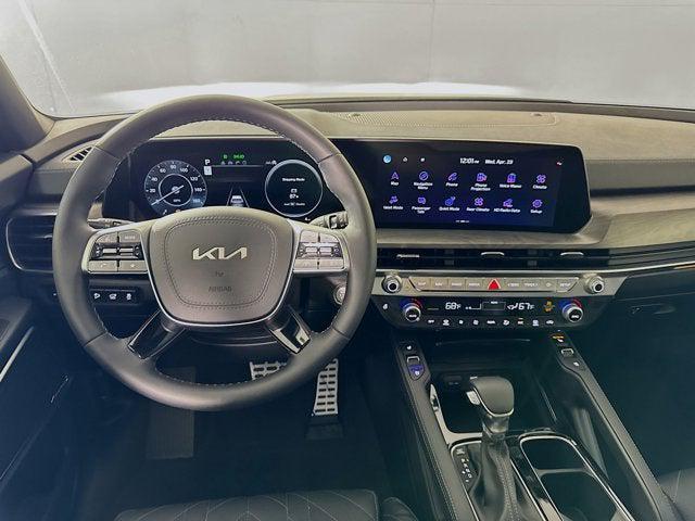Photo of 2025 Ebony Black Kia Telluride
