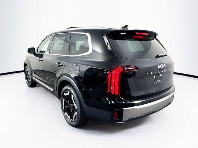 Photo of 2025 Ebony Black Kia Telluride