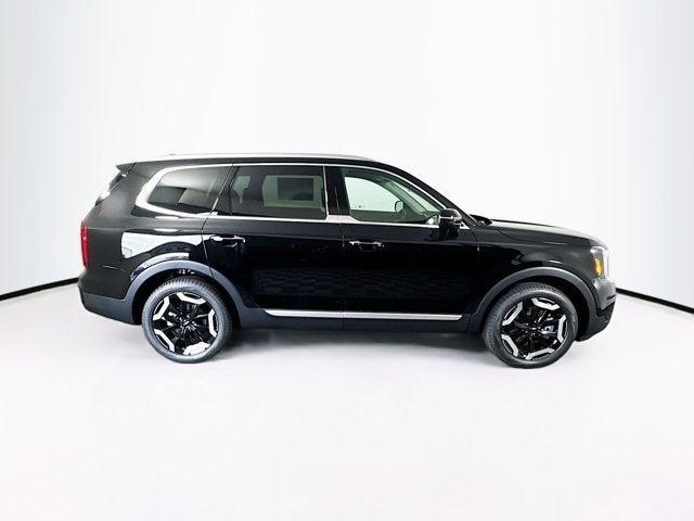 Photo of 2025 Ebony Black Kia Telluride