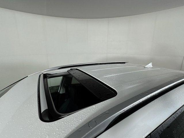 Photo of 2026 Snow White Pearl Kia Seltos