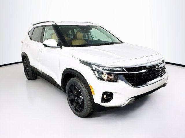 Photo of 2026 Snow White Pearl Kia Seltos
