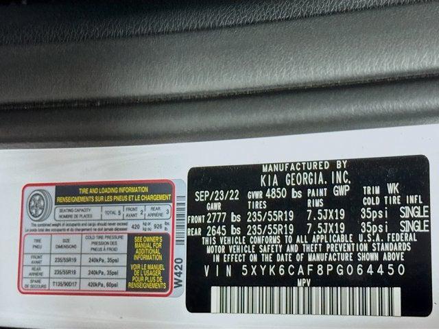 Photo of 2023 Glacial White Pearl Kia Sportage