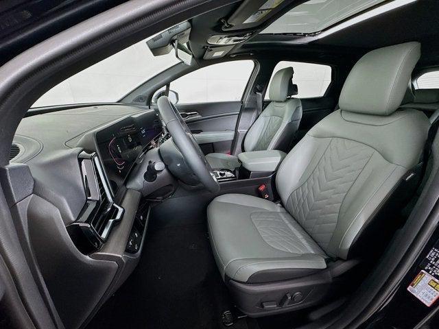 Photo of 2025 Ebony Black Kia Sportage