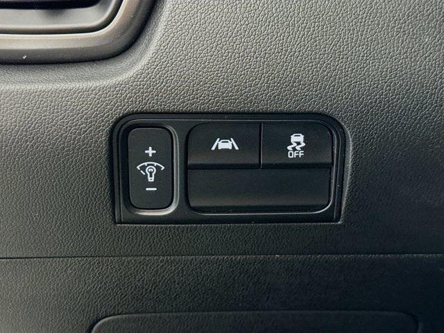 Photo of 2022 Glacial White Pearl Kia Sorento