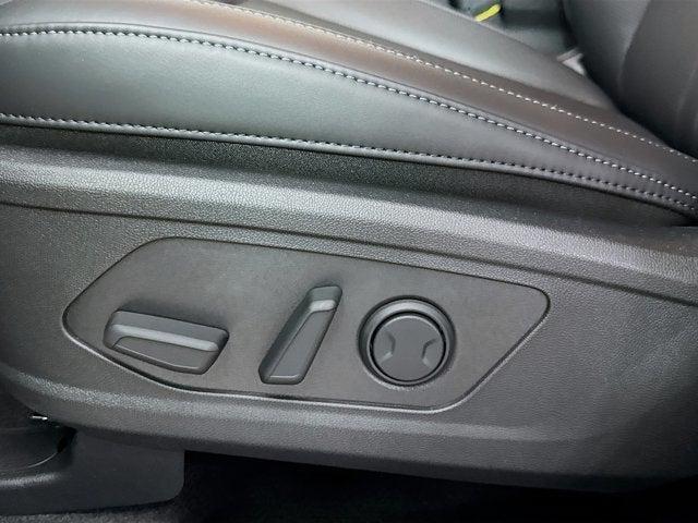 Photo of 2025 Cityscape Green Kia Sorento Hybrid