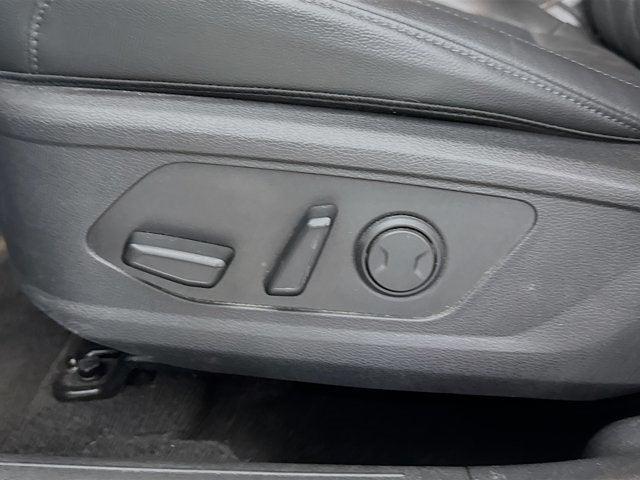 Photo of 2023 Wolf Gray Kia Sportage