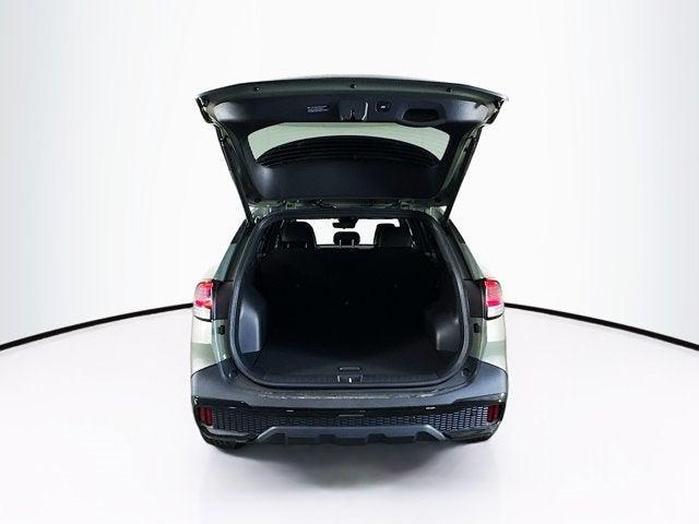 Photo of 2025 Jungle Green Kia Sportage