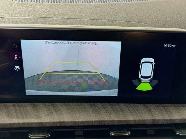 Photo of 2025 Glacial White Pearl Kia Telluride