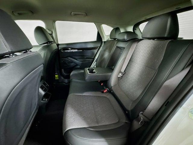 Photo of 2025 Snow White Pearl Kia Seltos