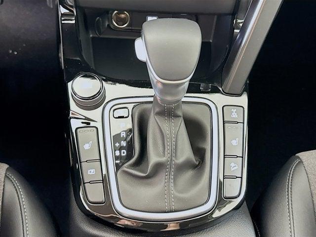 Photo of 2025 Snow White Pearl Kia Seltos