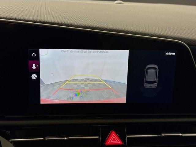Photo of 2025 Runway Red Kia Niro EV