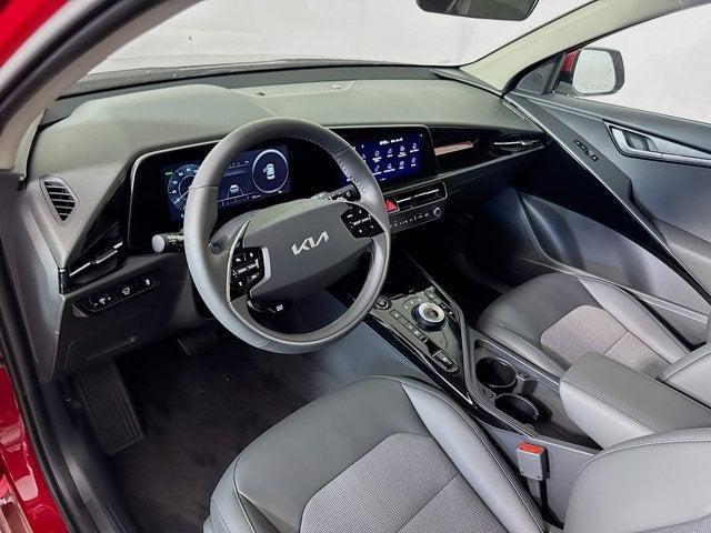 Photo of 2025 Runway Red Kia Niro EV