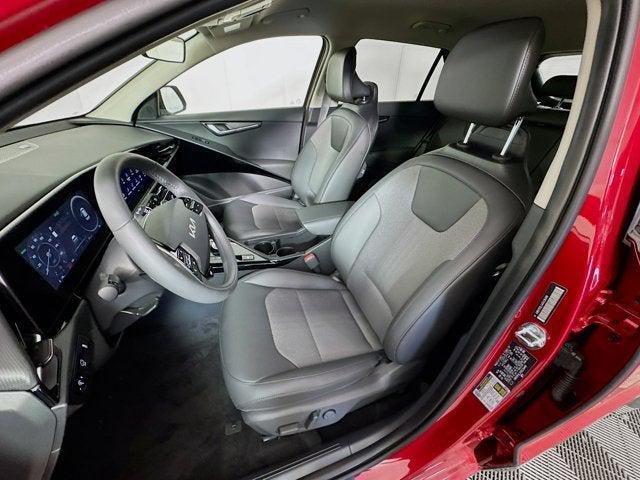 Photo of 2025 Runway Red Kia Niro EV