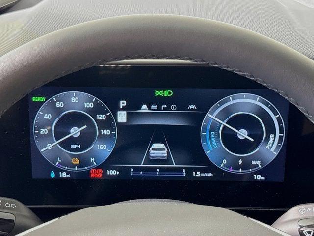 Photo of 2025 Runway Red Kia Niro EV