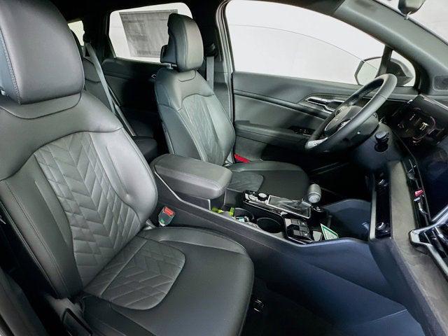 Photo of 2025 Sapphire Blue Kia Sportage