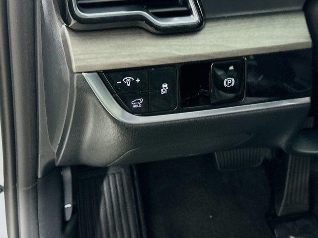 Photo of 2025 Sapphire Blue Kia Sportage