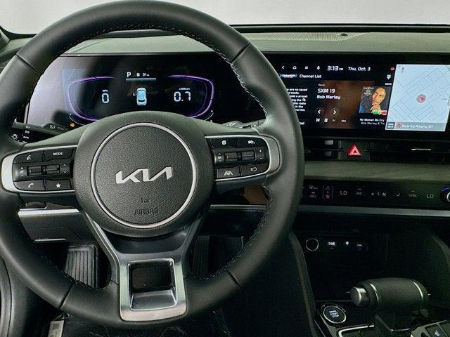 Photo of 2025 Sapphire Blue Kia Sportage