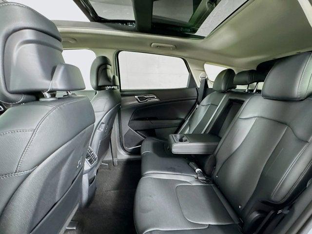Photo of 2025 Sapphire Blue Kia Sportage