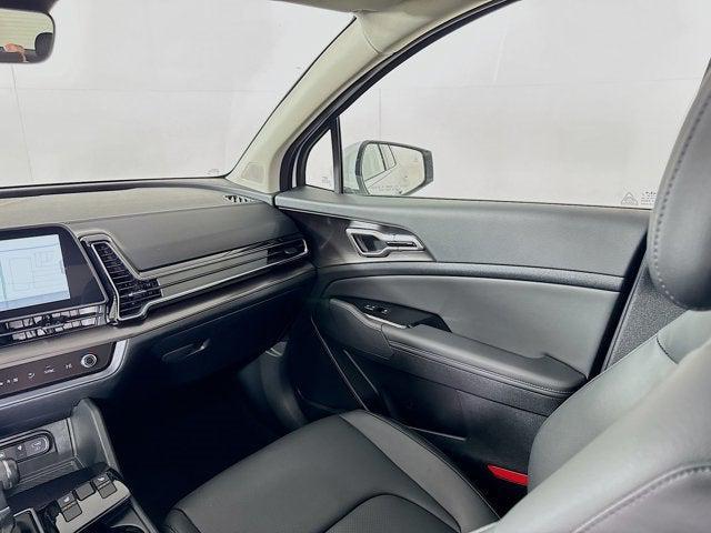 Photo of 2025 Sapphire Blue Kia Sportage
