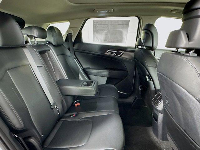 Photo of 2025 Sapphire Blue Kia Sportage