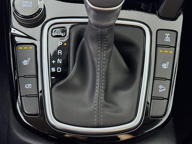 Photo of 2025 Snow White Pearl Kia Seltos