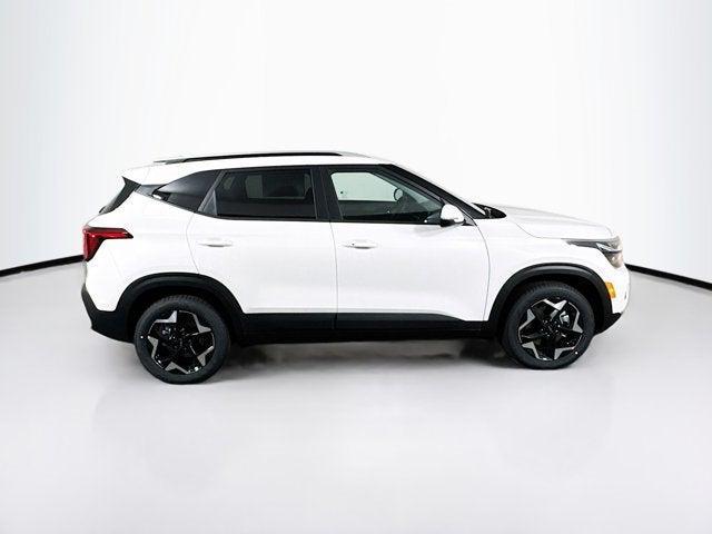 Photo of 2025 Snow White Pearl Kia Seltos