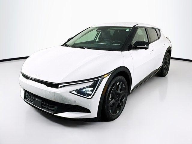 Photo of 2025 Glacier White Pearl Kia EV6
