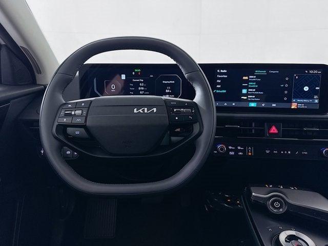 Photo of 2025 Glacier White Pearl Kia EV6