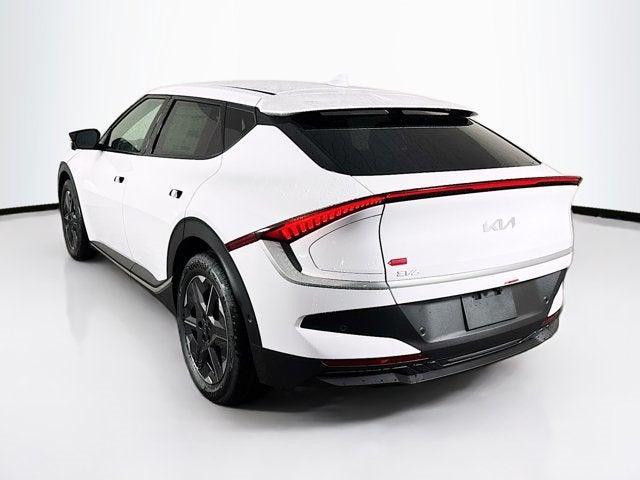 Photo of 2025 Glacier White Pearl Kia EV6