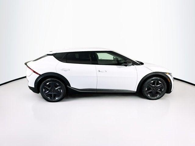 Photo of 2025 Glacier White Pearl Kia EV6