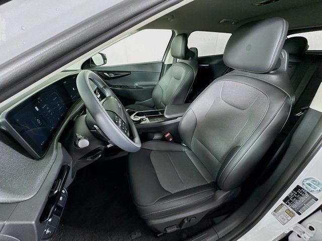 Photo of 2025 Glacier White Pearl Kia EV6