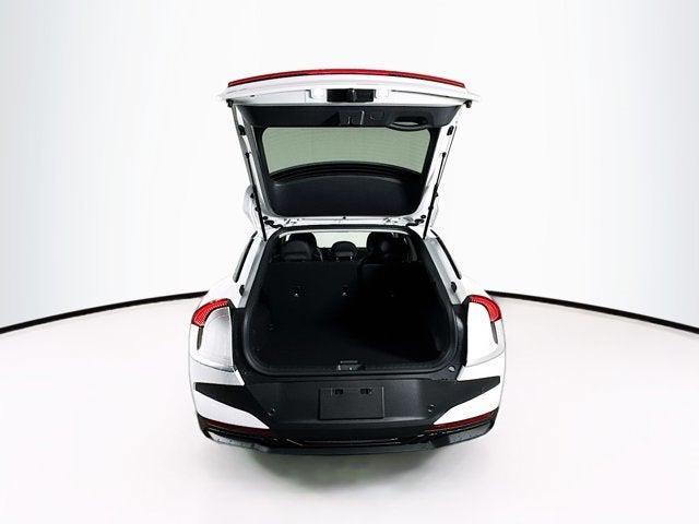 Photo of 2025 Glacier White Pearl Kia EV6