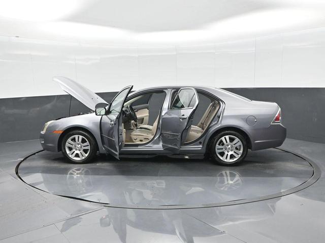 Photo of 2006 Dark Blue Pearl Clearcoat Metallic Ford Fusion