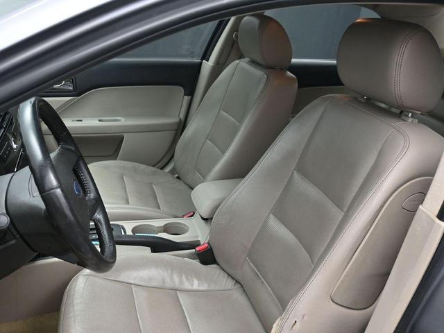 Photo of 2006 Dark Blue Pearl Clearcoat Metallic Ford Fusion
