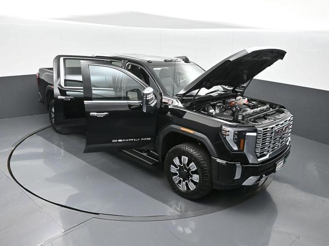 Photo of 2025 Onyx Black GMC Sierra 2500