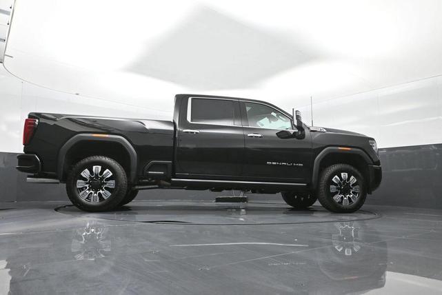 Photo of 2025 Onyx Black GMC Sierra 2500