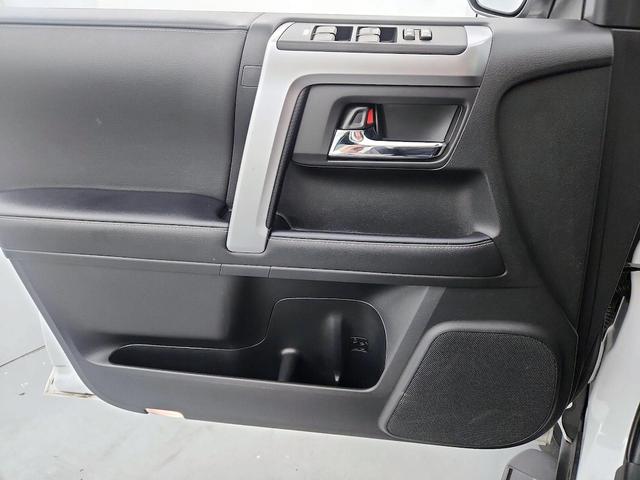 Photo of 2024 White Toyota 4Runner