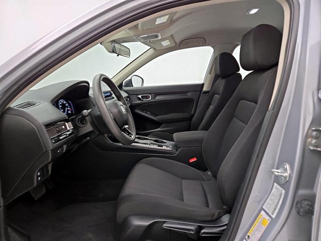 Photo of 2022 Silver Honda Civic