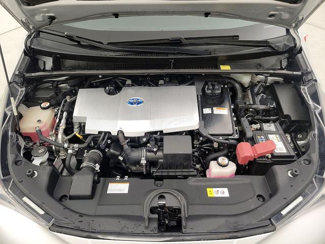 Photo of 2016 Silver Toyota Prius