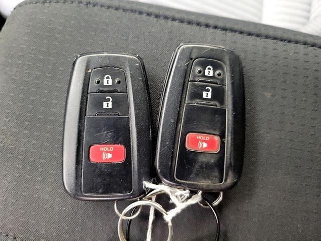 Photo of 2016 Silver Toyota Prius