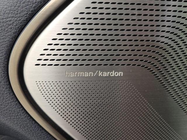 Photo of 2021 Burgundy RAM 1500