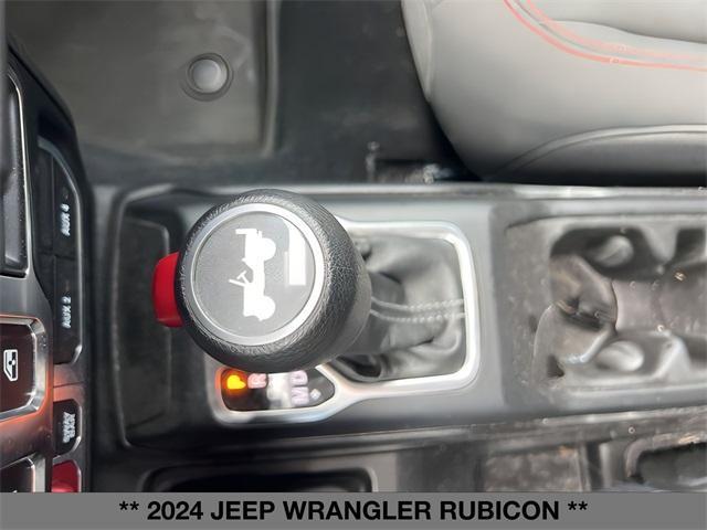 Photo of 2024 Earl Clearcoat Jeep Wrangler