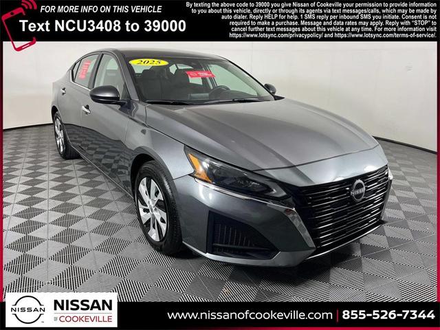 Photo of 2025 Gun Metallic Nissan Altima