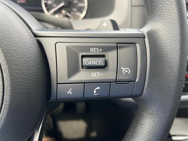 Photo of 2025 Super Black Nissan Pathfinder