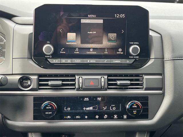 Photo of 2025 Super Black Nissan Pathfinder