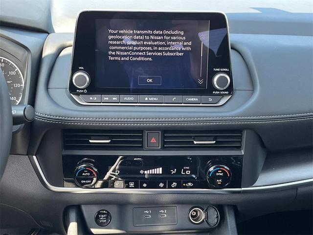 Photo of 2026 Super Black Nissan Rogue