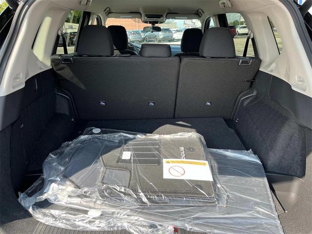 Photo of 2026 Super Black Nissan Rogue