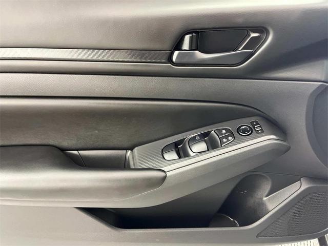 Photo of 2025 Gun Metallic Nissan Altima