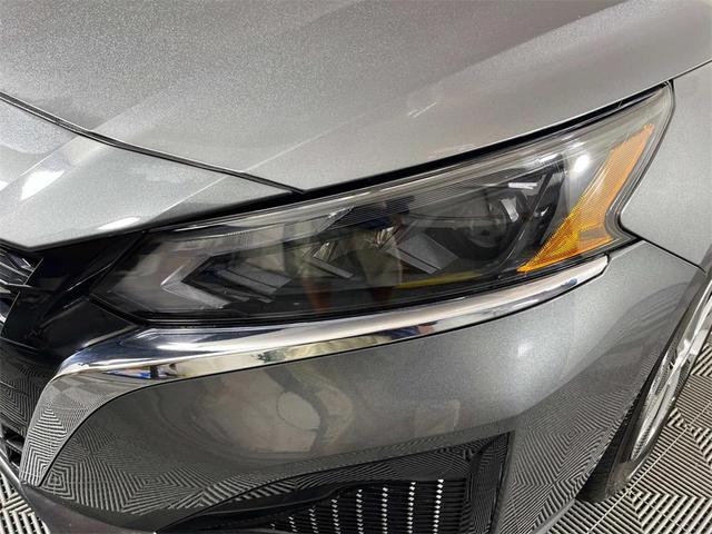 Photo of 2025 Gun Metallic Nissan Altima